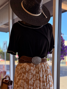 “Sweet & Chic” Tee (Up To XL)