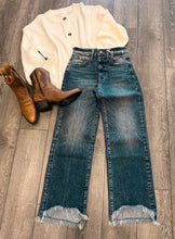 Load image into Gallery viewer, “Spring Fling” Dark Wash Jean
