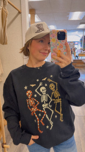 “Spooky Skeleton” Crew Neck (Up To XL)