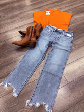 Load image into Gallery viewer, “Casual Weekend” Light Wash Jeans