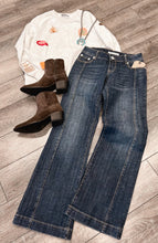 Load image into Gallery viewer, “Classic Cowgirl” Front Seam Jeans