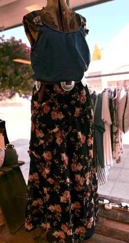 “Summer Fling” Black Floral Skirt