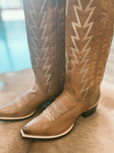 Load image into Gallery viewer, “El Paso” Tan Boot